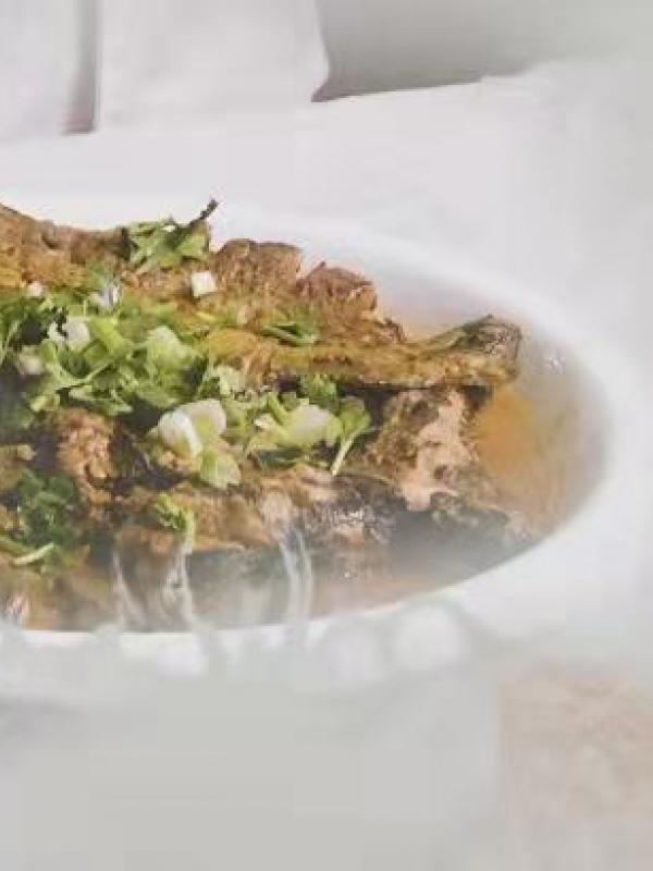 ​亮丽内蒙古第46期：​铁锅炖杂鱼